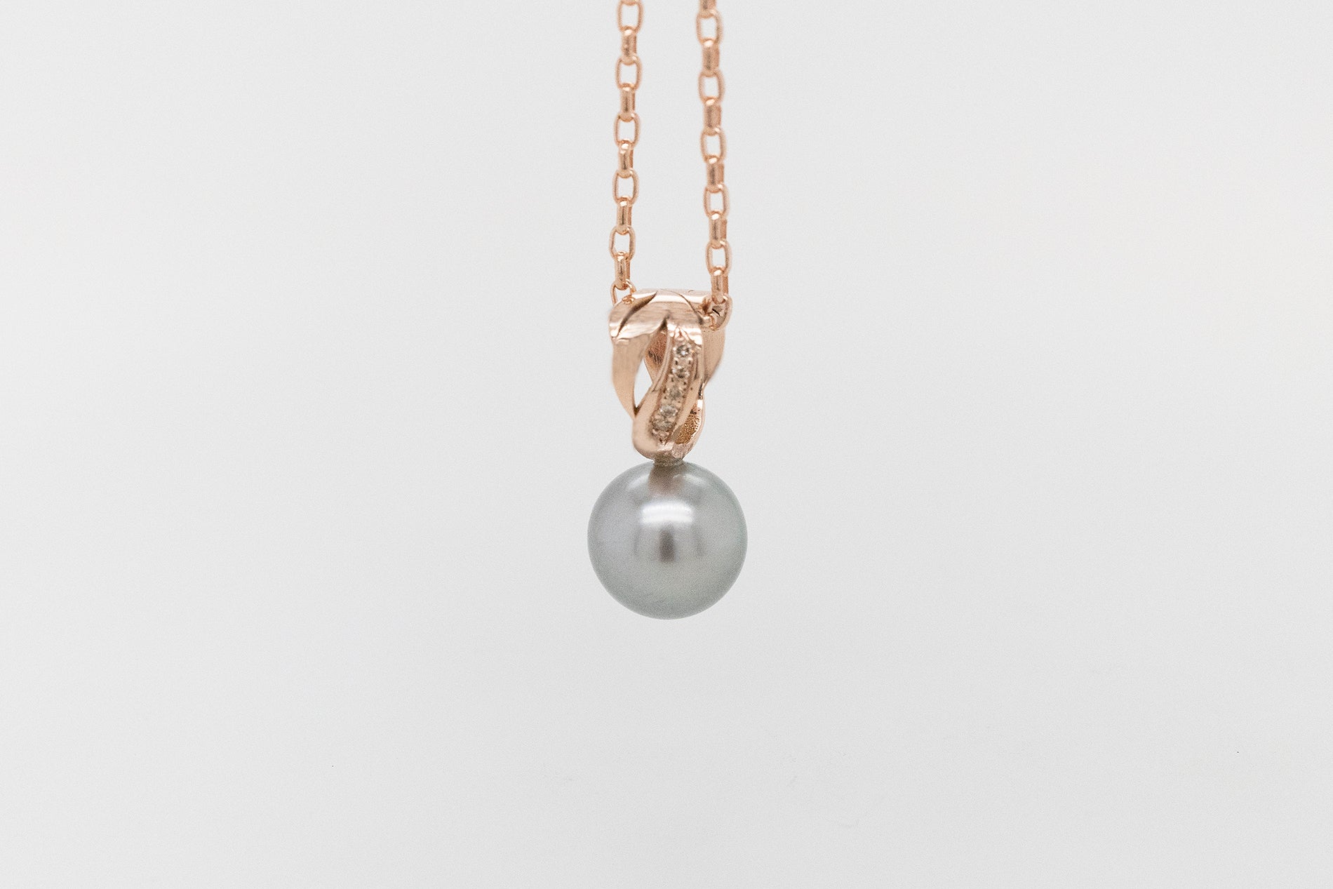 Abrolhos Island Black Lipped Pearl Pendant with Champagne Diamond Bale
