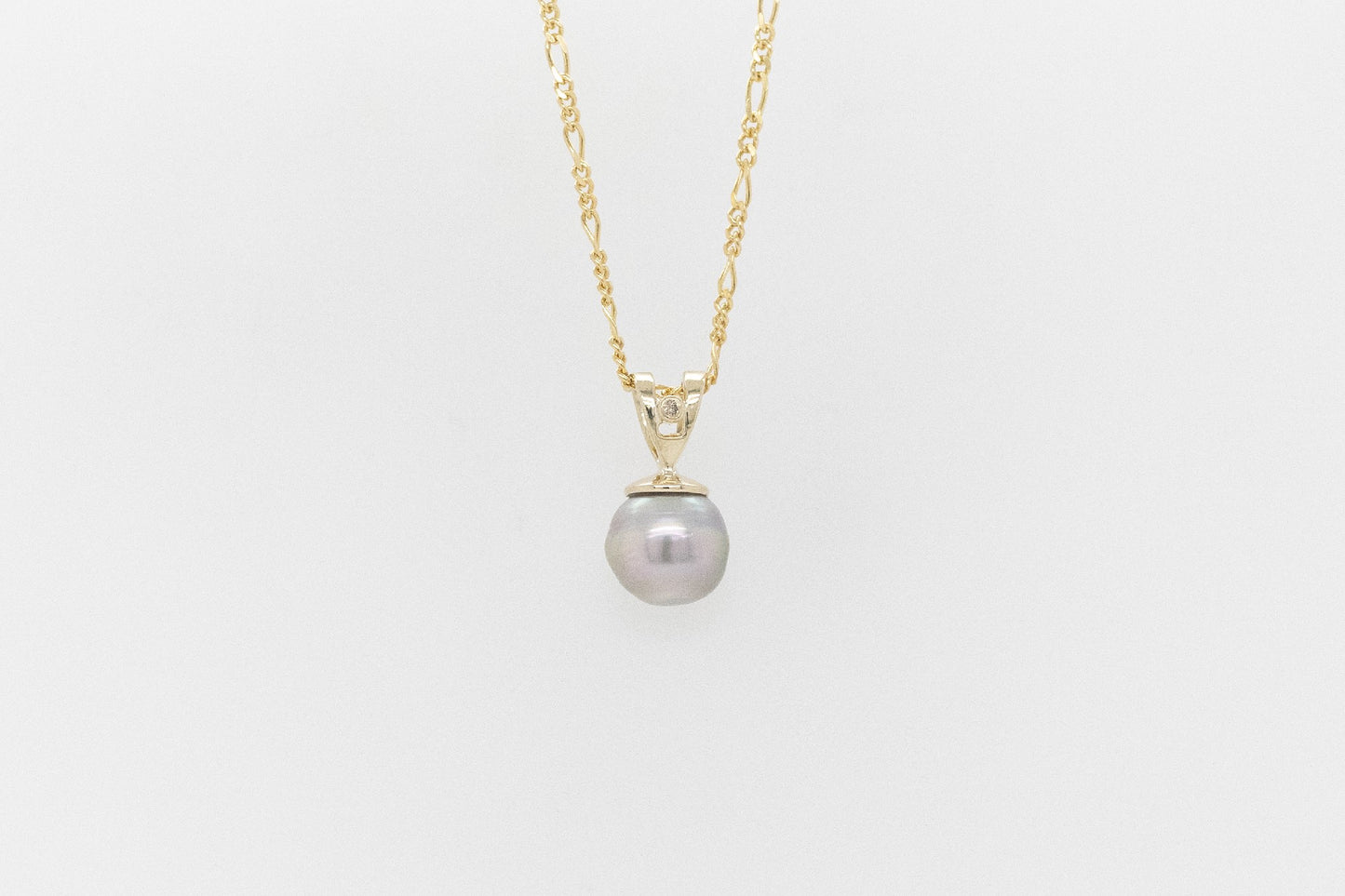 Pearl Pendant with Champane Diamond