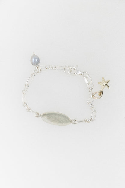 Baby Bracelet with Keshi Pearl and Gold Starfish charm