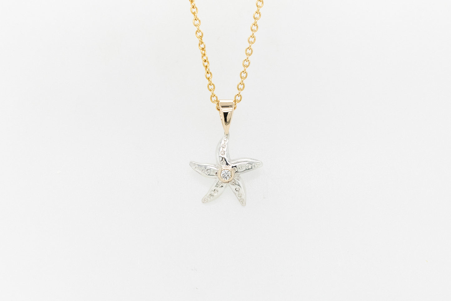 Starfish Pendant with White Diamond