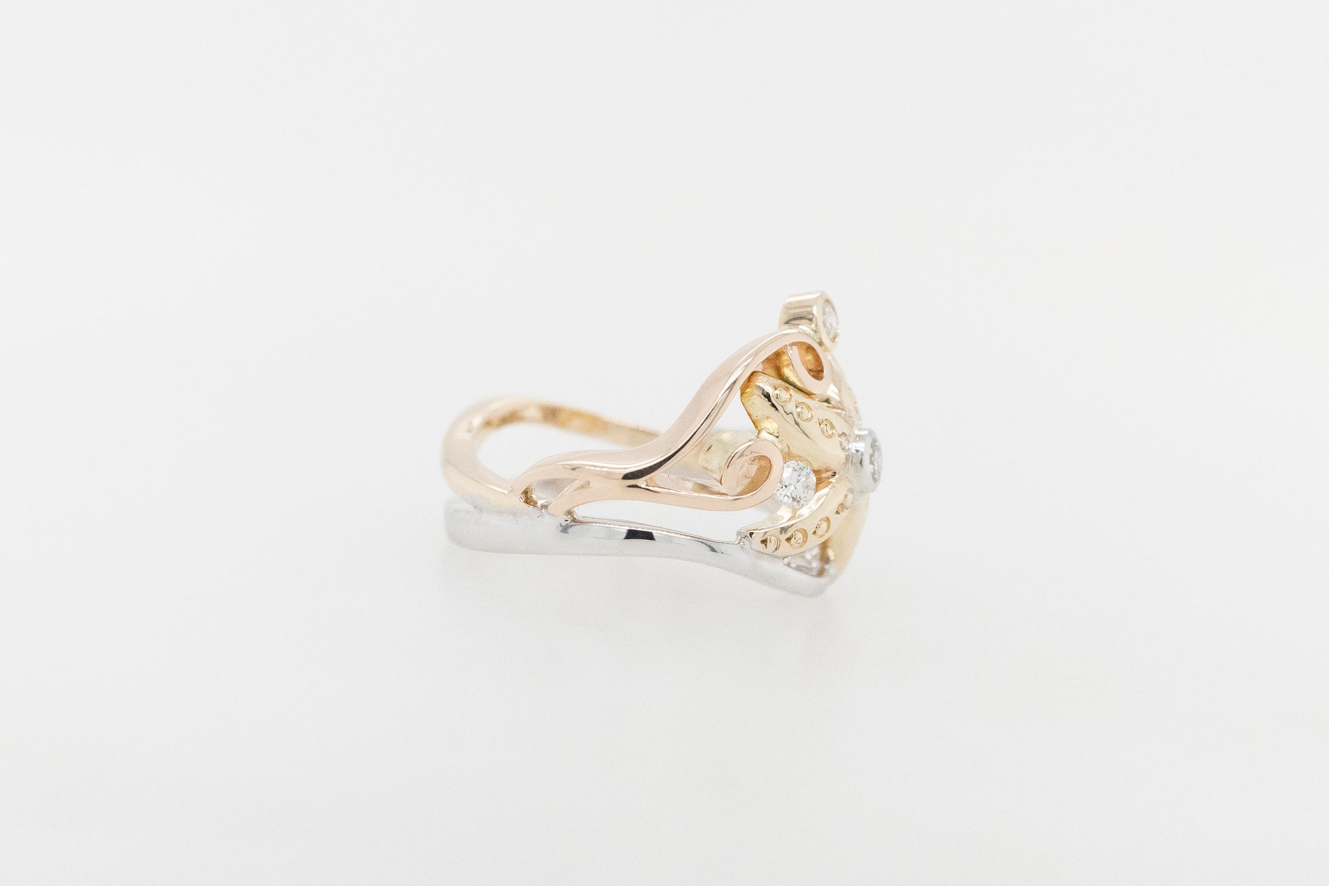 Starfish Diamond Swirl Ring