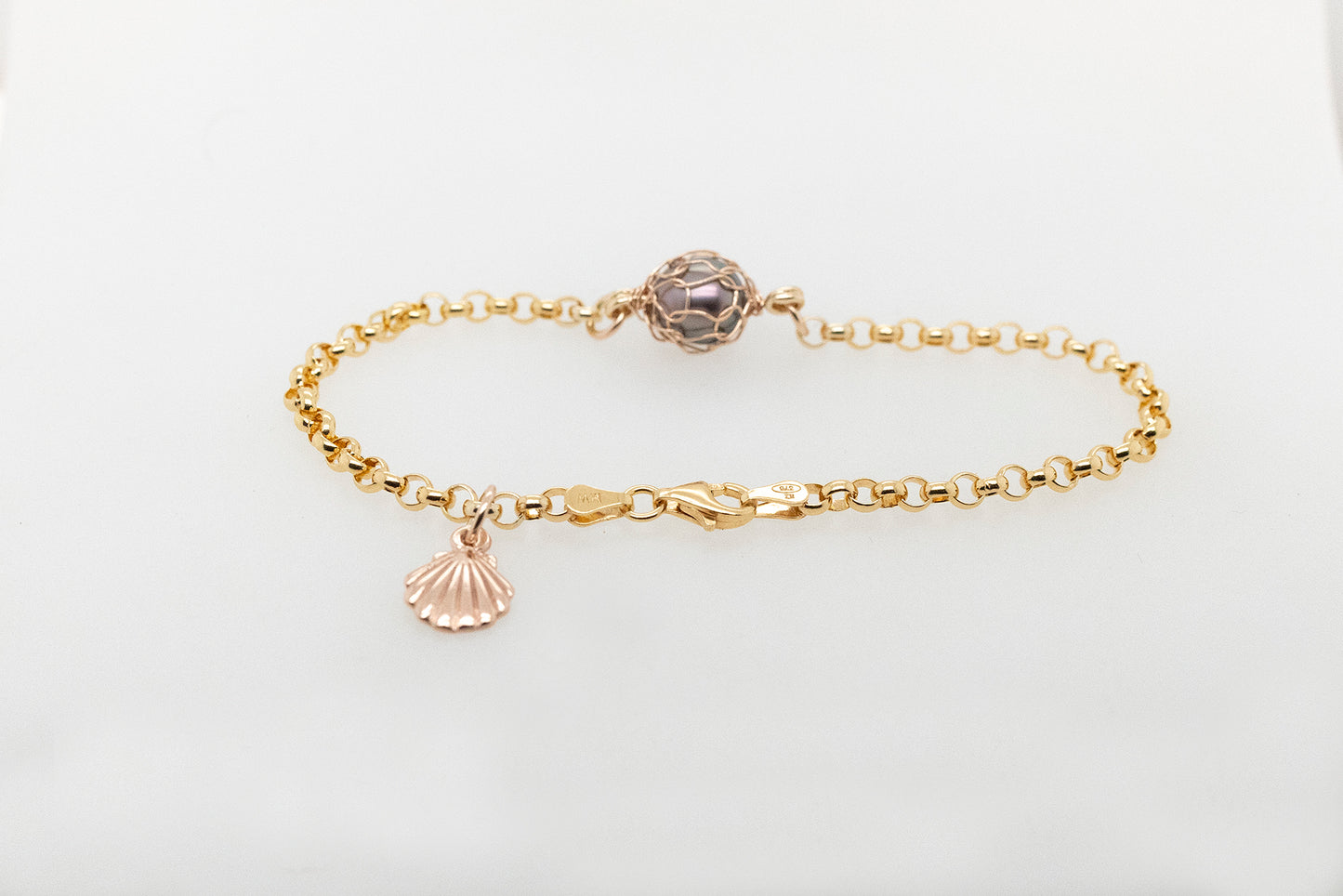 Knitted pearl and Scallop Charm Bracelet 