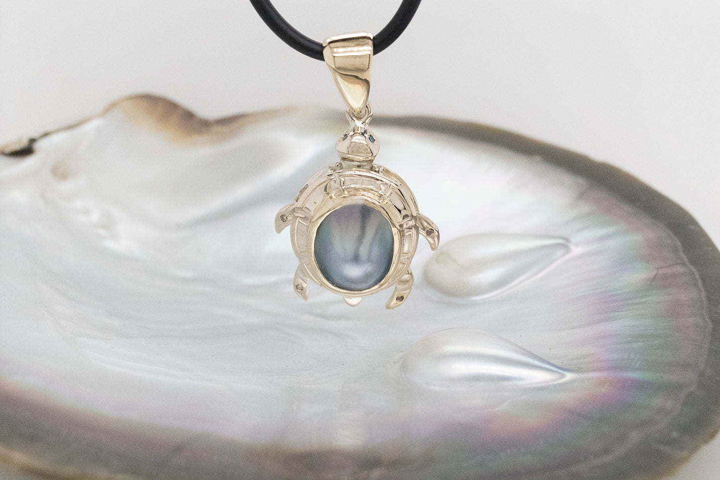Turtle (Articulated) Mabe Diamond Pendant