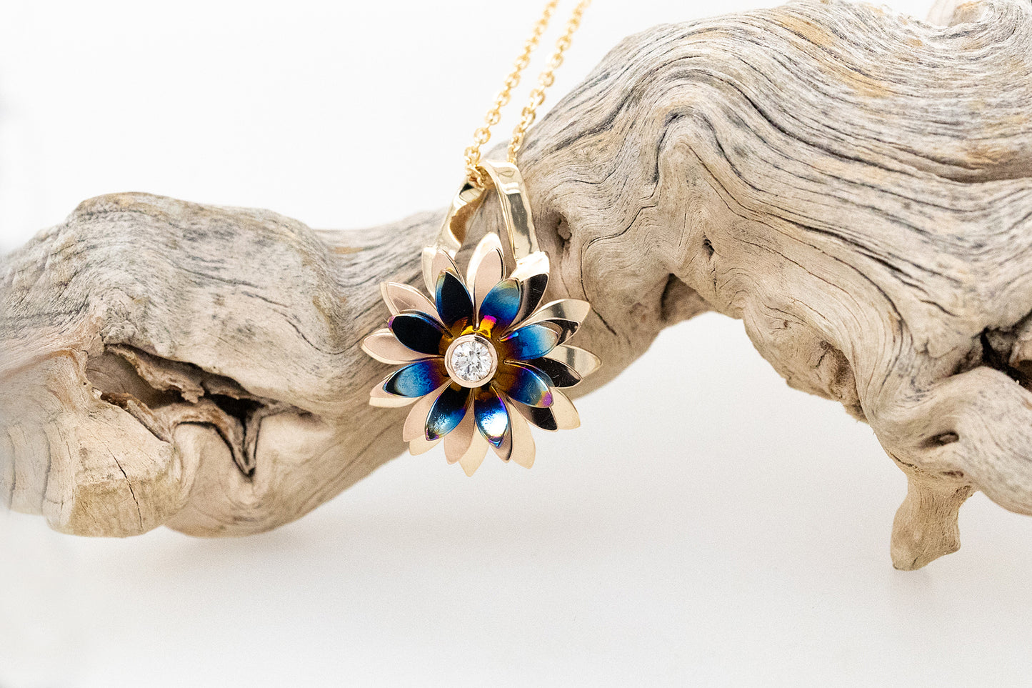 Everlasting Flower Pendant with Titanium & White Diamond