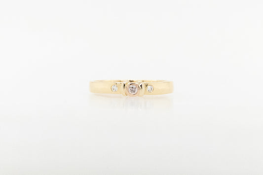 Beaten Look Pink and White Diamond Ring 