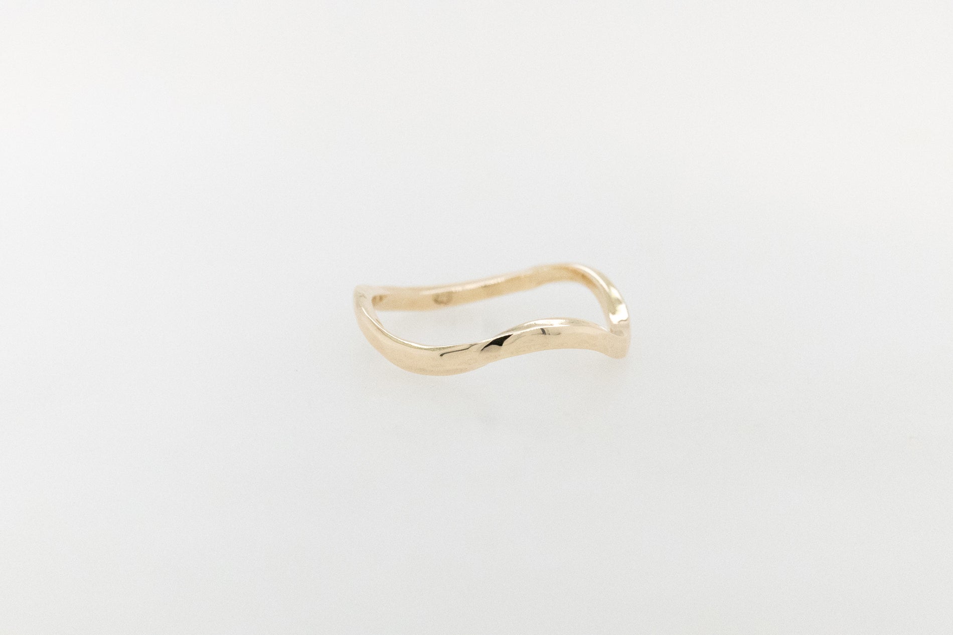 Wavy Tetured Ring 