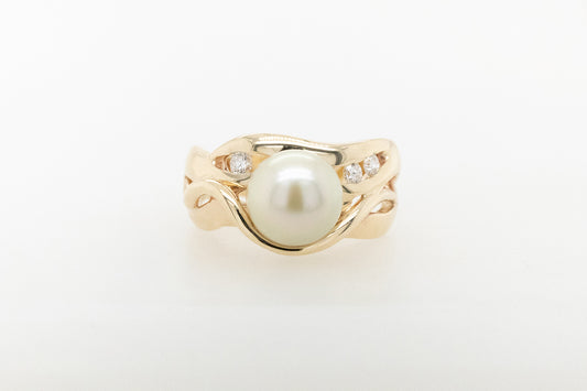 Pearl & Diamond Swirl Ring
