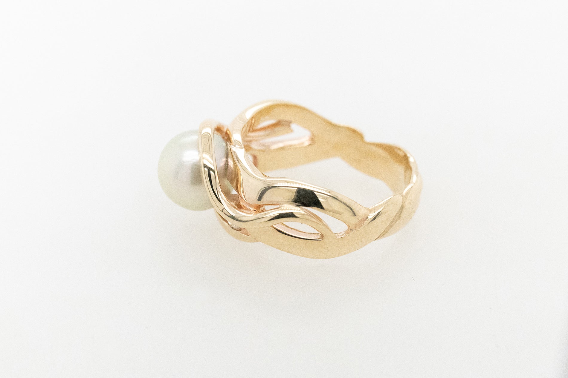 Pearl & Diamond Swirl Ring