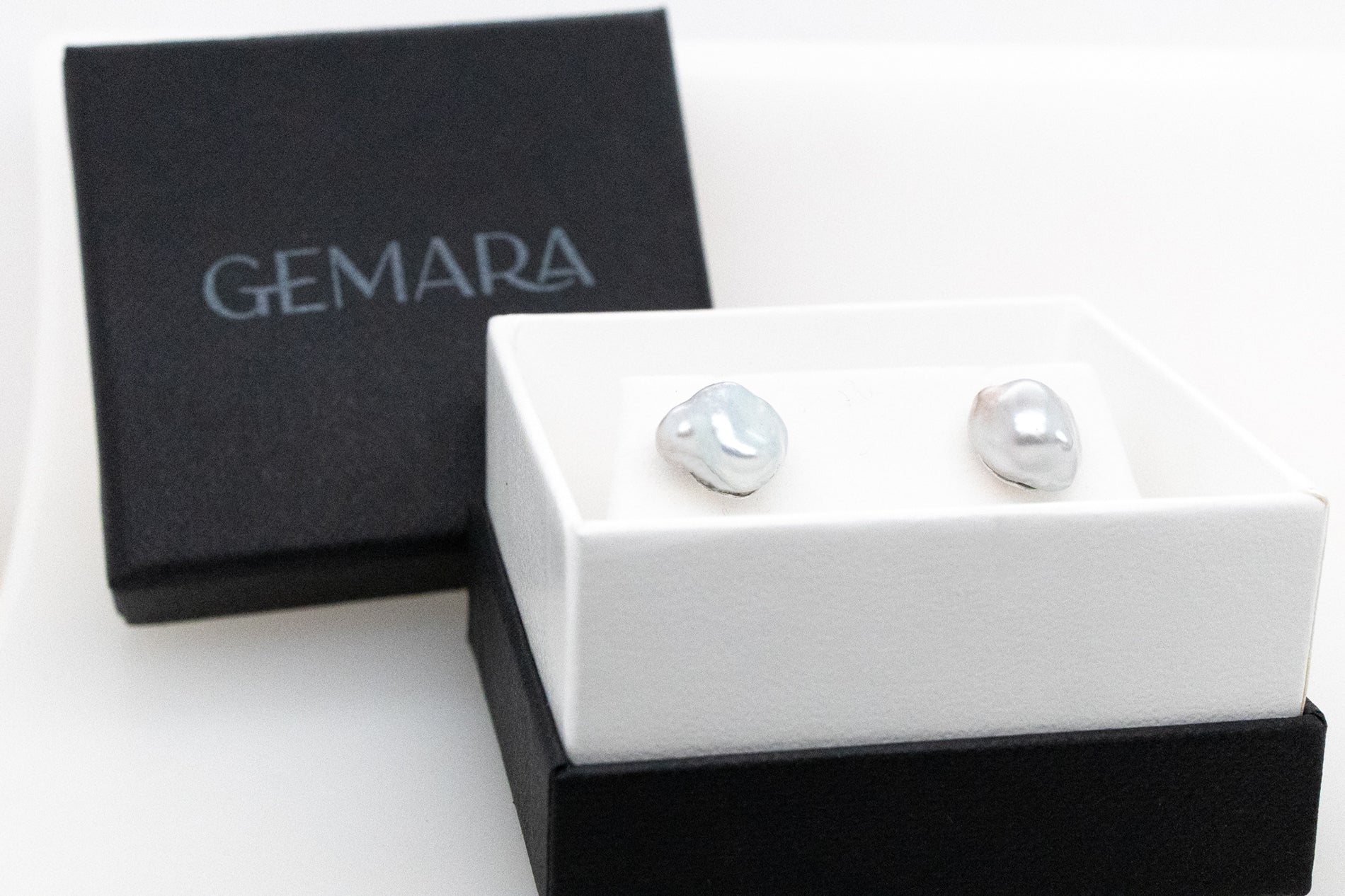 Abrolhos Island Pearl Keshi Stud Earrings 