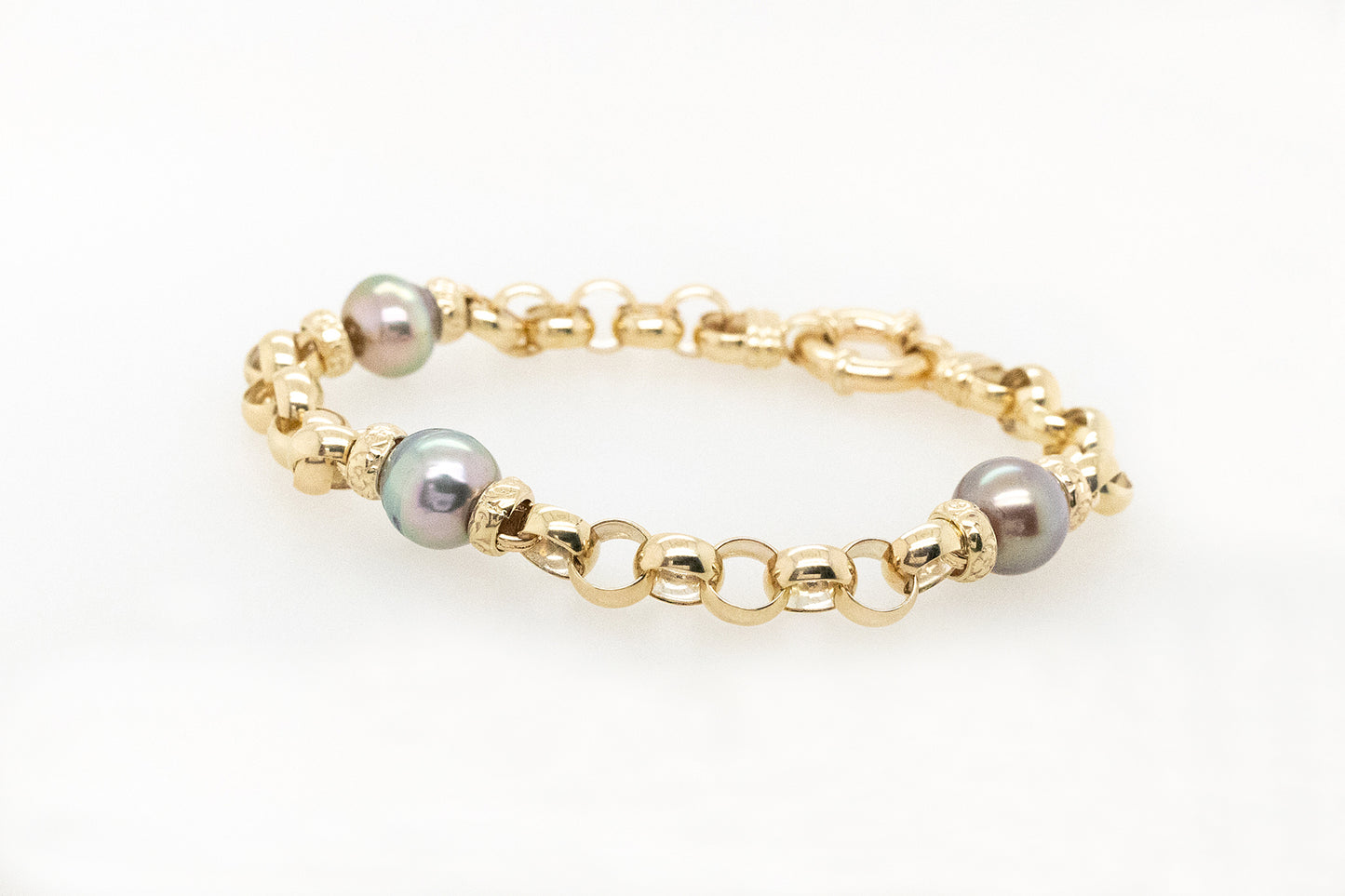 Abrolhos Island Pearl Belcher Bracelet
