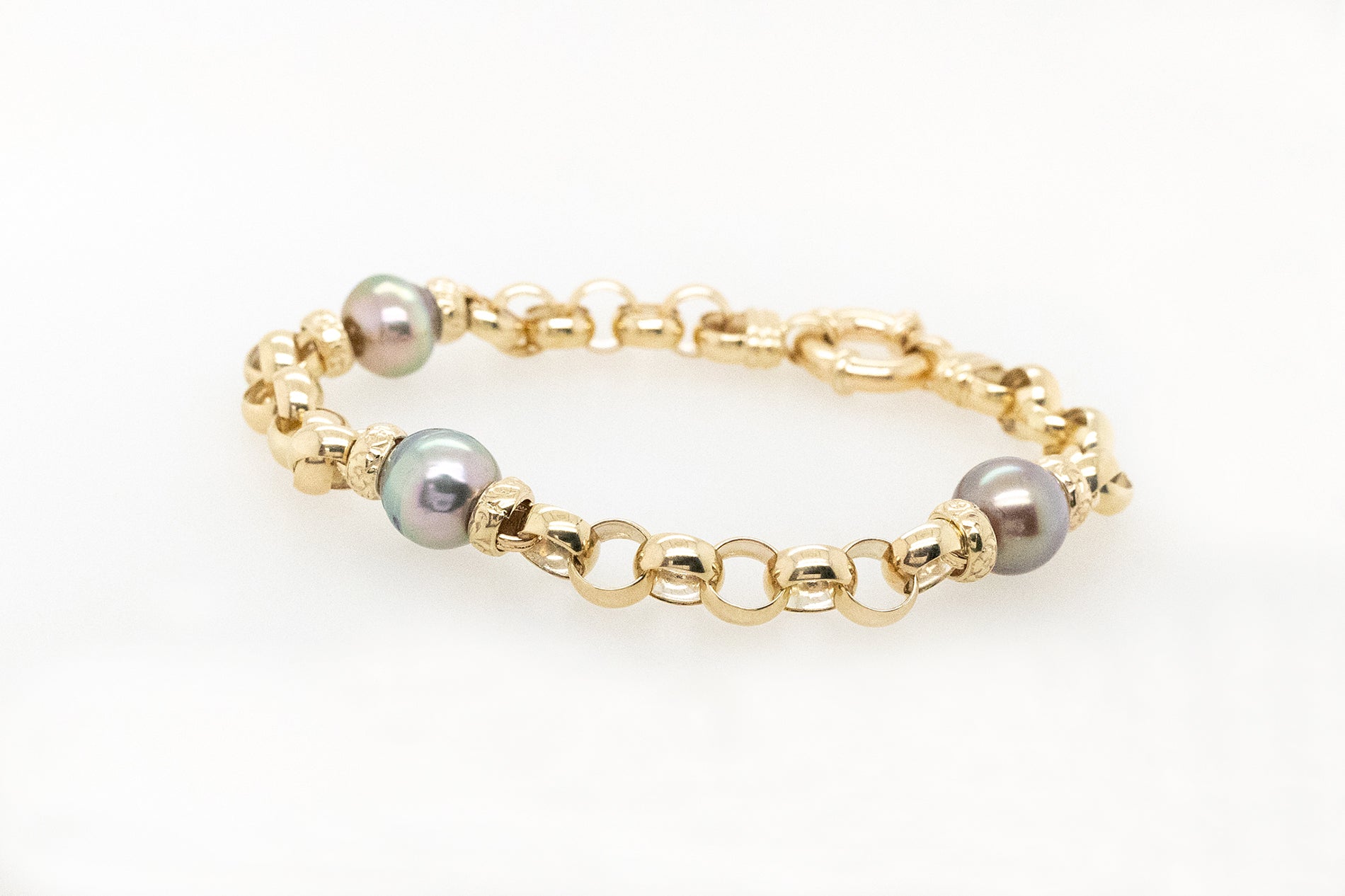 Abrolhos Island Pearl Belcher Bracelet