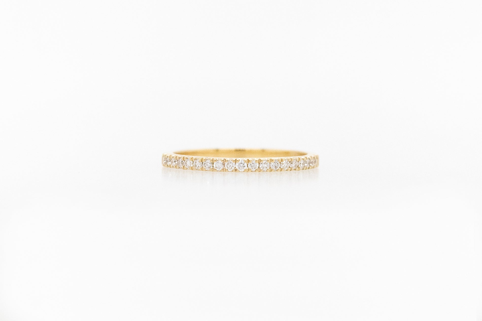 Fine Fishtail Wedding Band