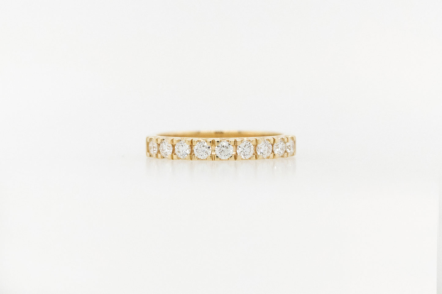 Fishtail-set Diamond Wedding Ring