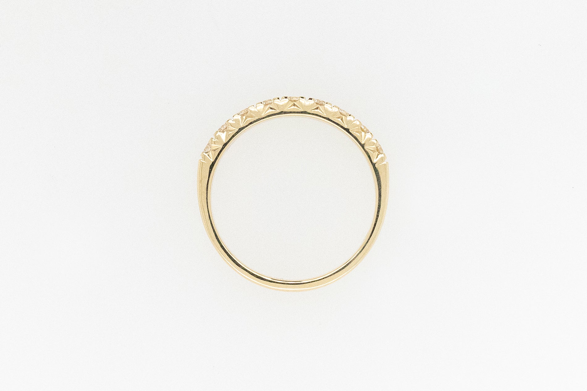 Fishtail-set Diamond Wedding Ring