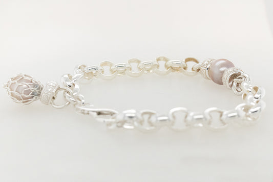 Knit Wrapped Pearl Bracelet 