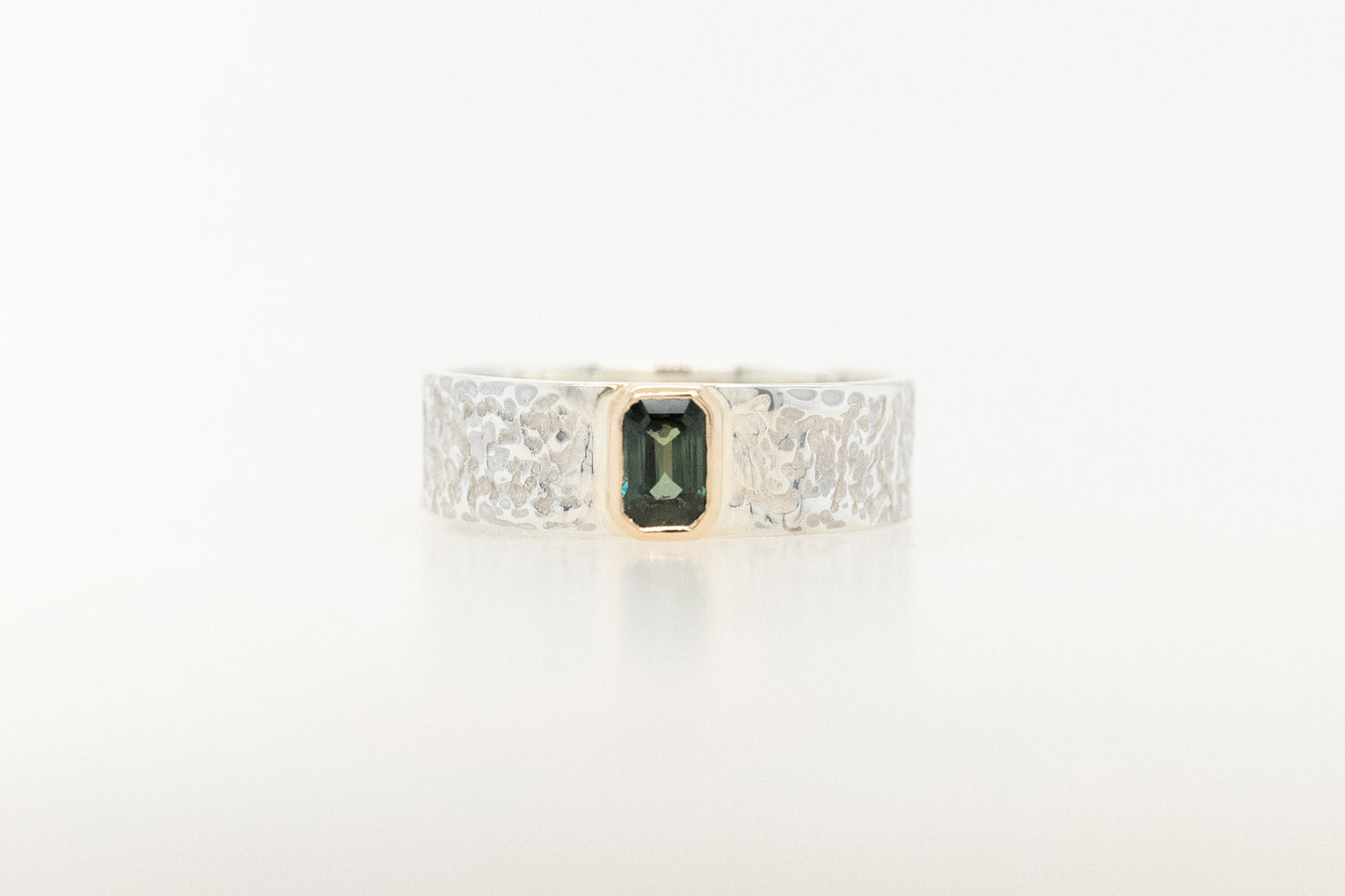 Green Sapphire Textured Gents Ring