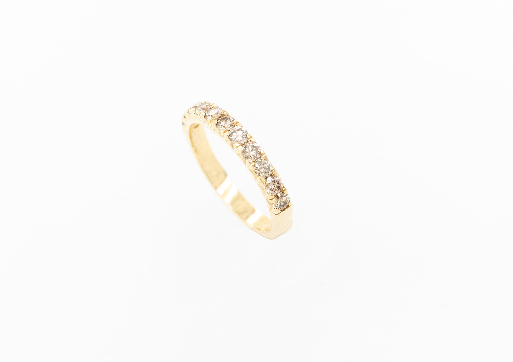 Diamond Fishtail-Set Ring