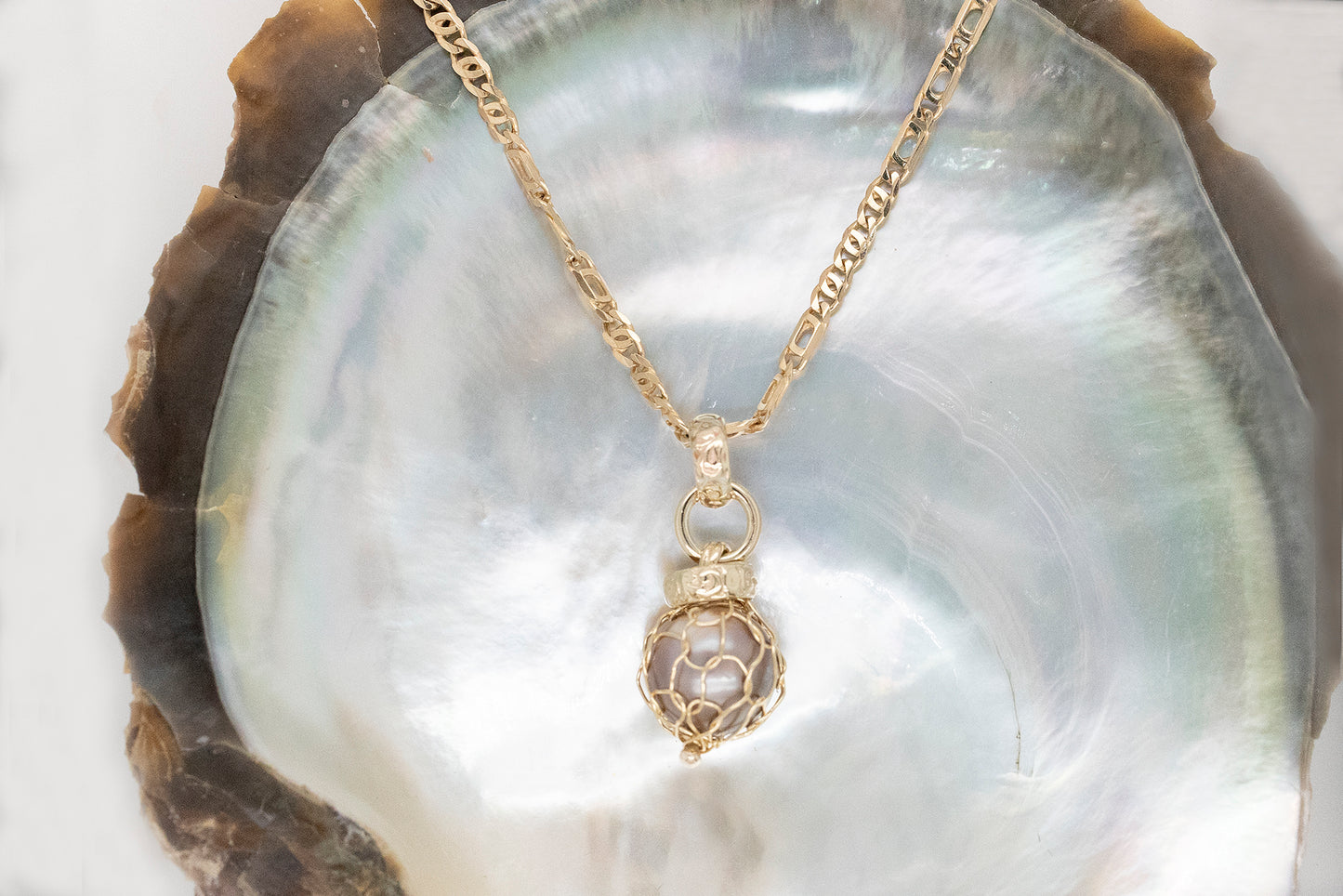 Embossed & French Knitted Pearl Pendant