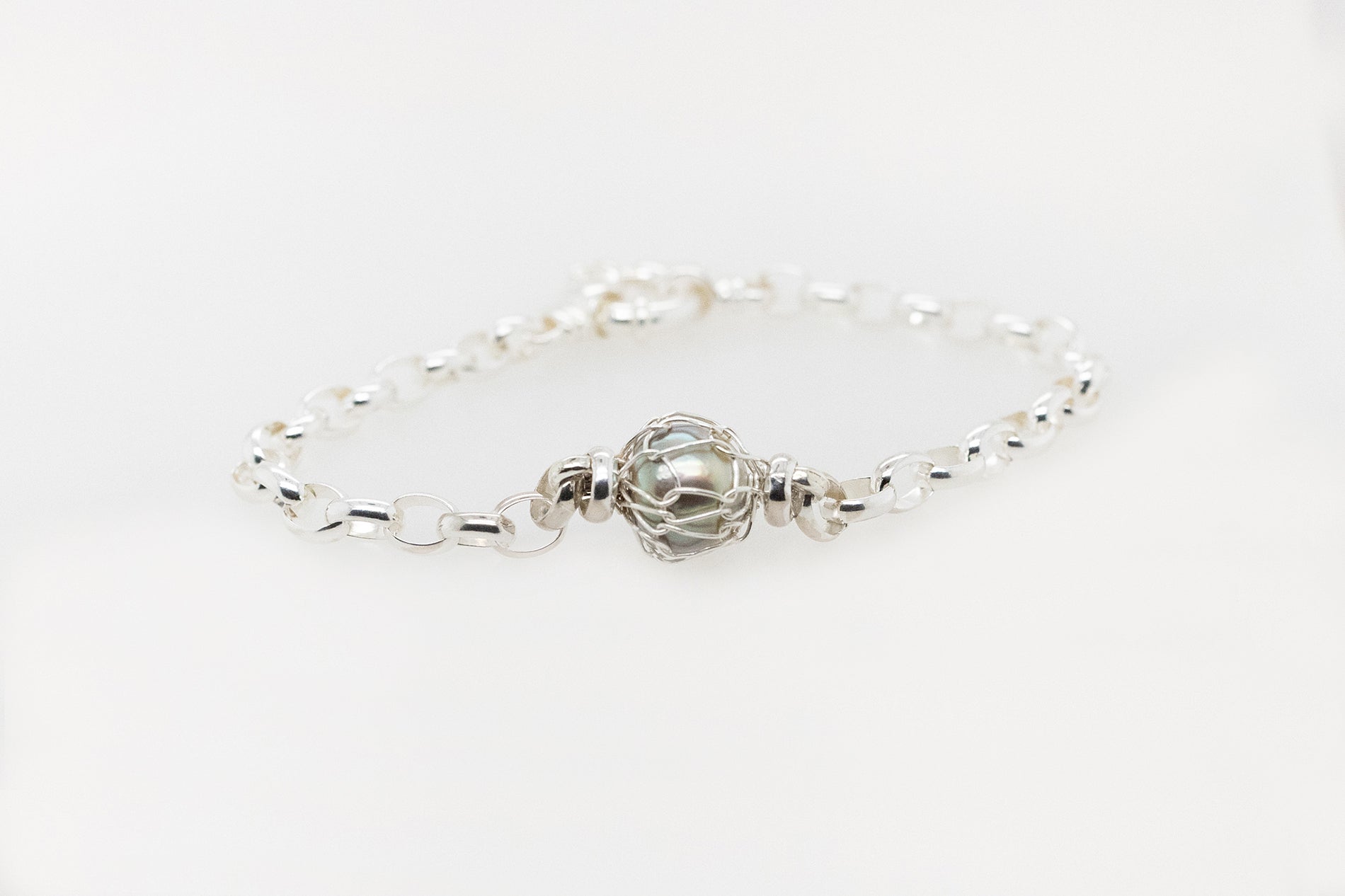 Knit Wrapped Abrolhos Pearl Bracelet