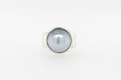 Embossed Thick Mabe Pearl Ring 