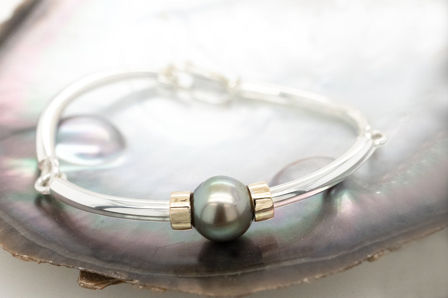 Two Tone Abrolhos Pearl Bangle