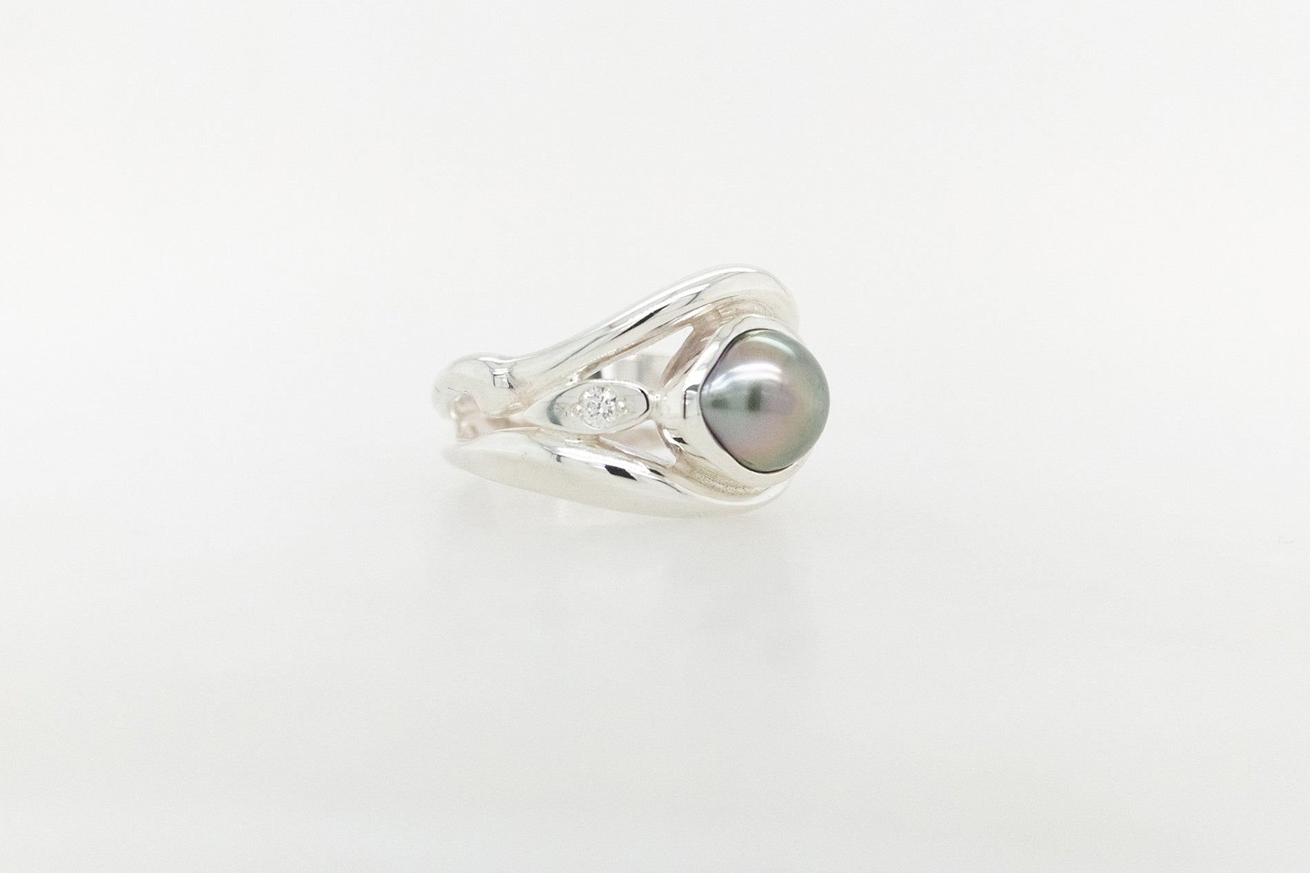 Pearl and Diamond Ring