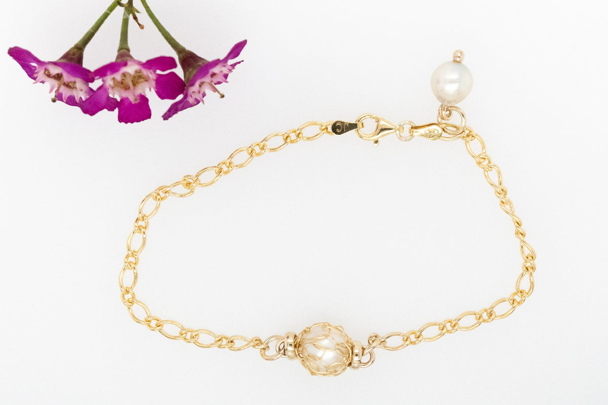 French Knitted Abrolhos Akoya Pearl Bracelet with Akoya Charm  