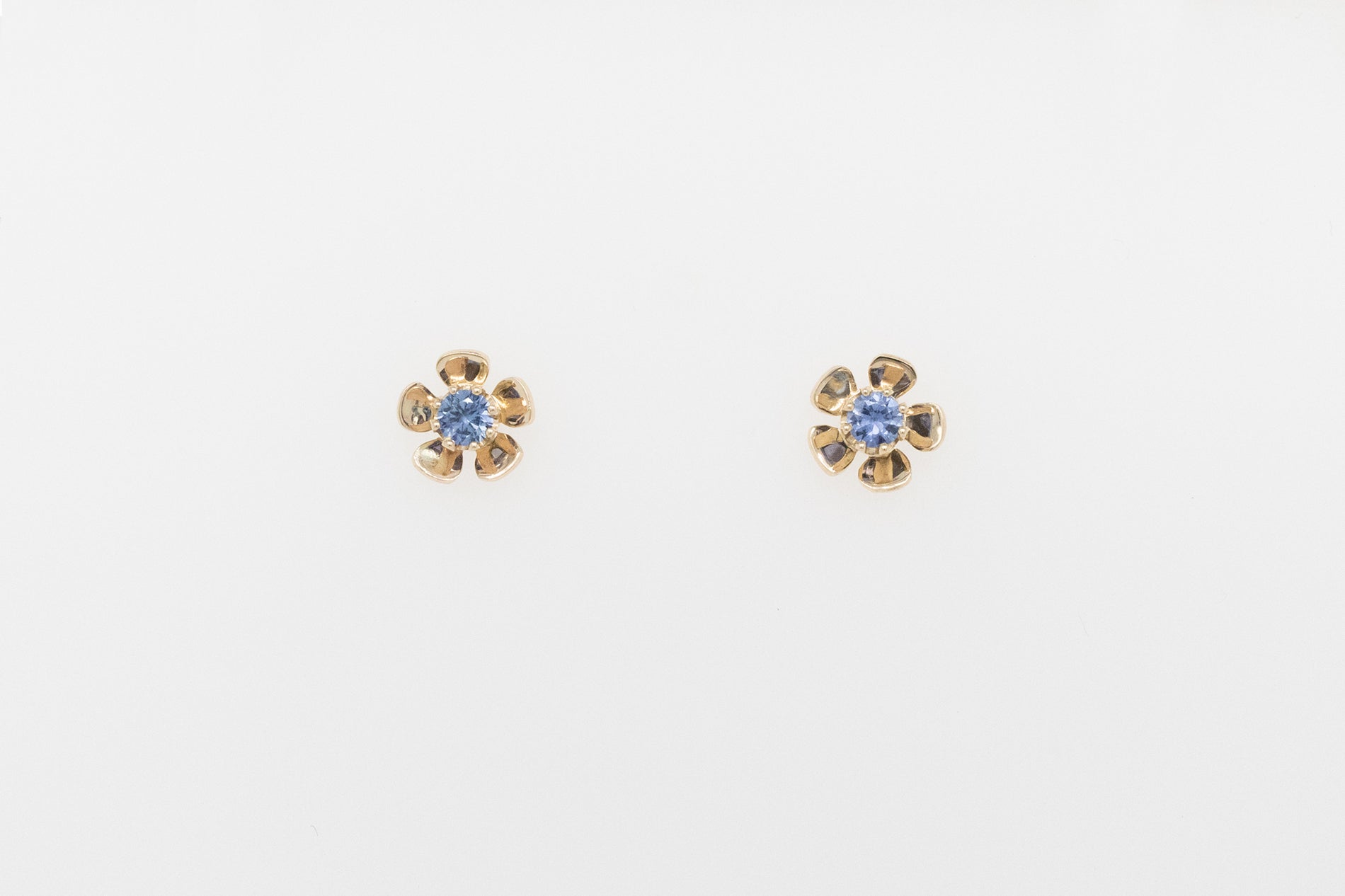 Ceylon Sapphire Geraldton Wax Stud Earrings