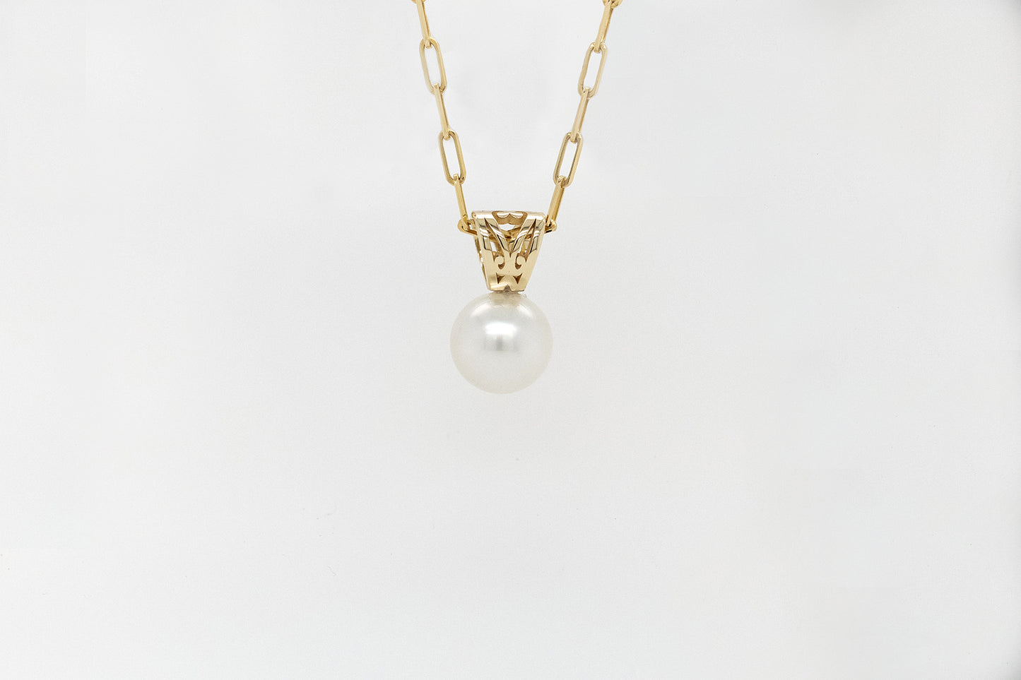 AAA Grade 10mm South Sea Pearl Pendant with Filigree Bale