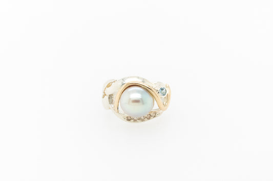 Abrolhos Pearl Ring with Champagne Diamonds and Aquamarine