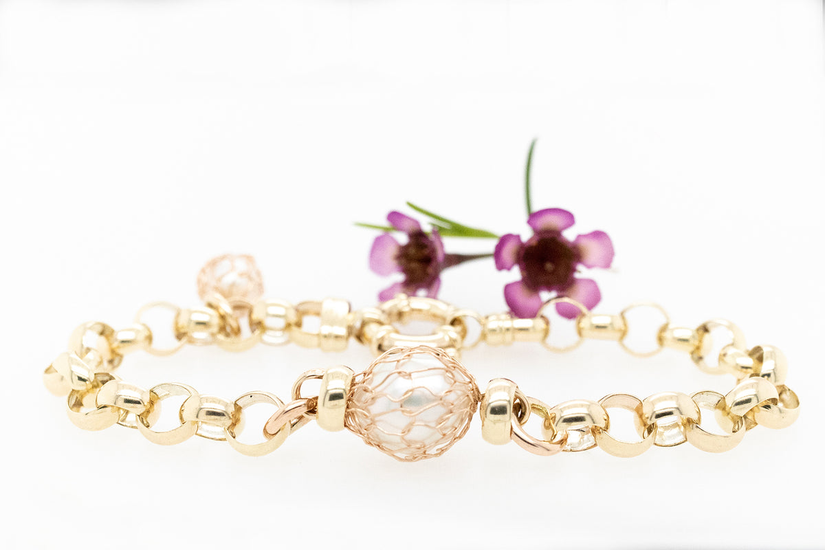Yellow Gold Belcher with 18ct Rose Gold French Knitted Cygnet Bay Pearl
