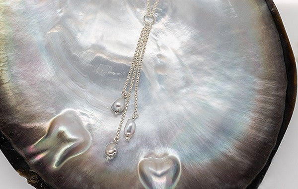 Keshi Drop Pendant 3 x Pearls 40cm