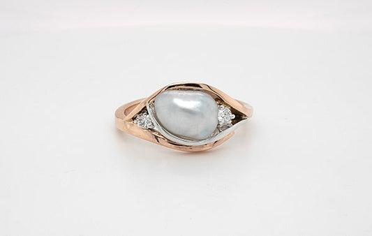 Keshi & Diamond Ring