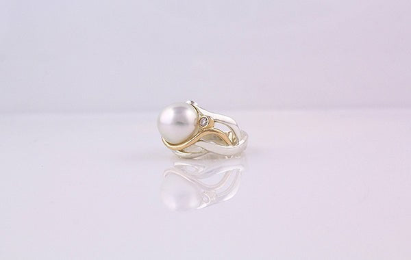 Australian Pearl & Diamond Ring SS & 9Y