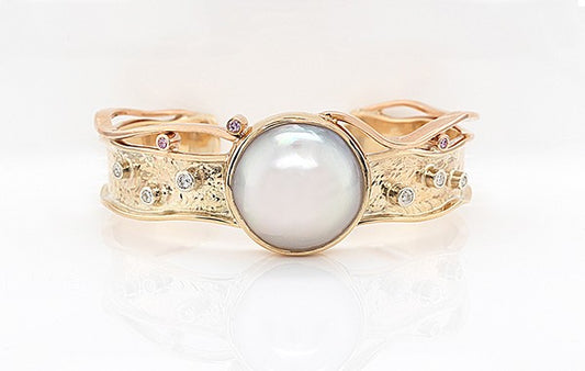 Cuff Mabe Pearl & Pink Diamonds