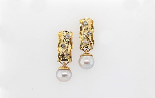 Pink Diamond Pearl Embossed Earrings