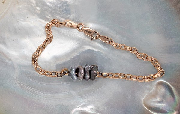 Bracelet with Keshi Pearls x 4 9R