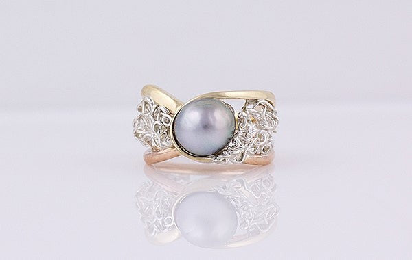 French Knitted Intrinsic Pearl Ring
