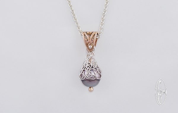 Pearl Knitted Pendant Filigree Bale