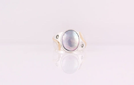 Mabe Pearl & Green Sapphire Ring