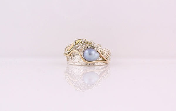Keshi Pearl French Knitted Embossed Ring