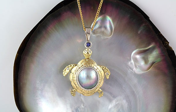 Turtle (Articulated) Mabe Pendant with Tanzanite & Diamond