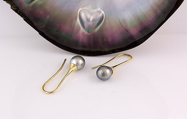 Pearl Shephard Hook Earrings 18Y