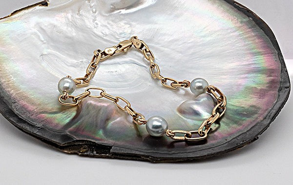 Akoya Natural x 3 Pearl Bracelet Long Belcher Link