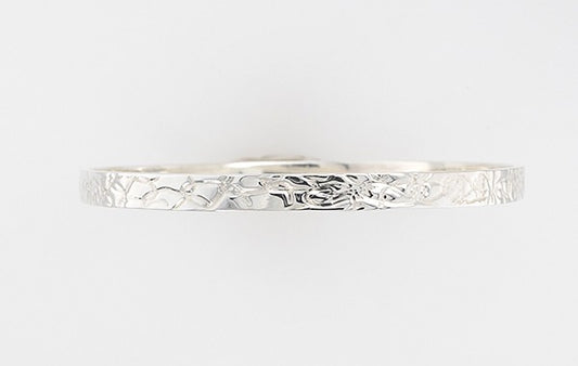 Bangle Solid Embossed