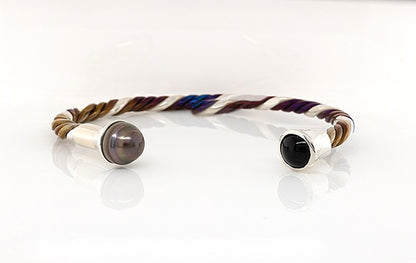 Twist Bangle with Pearl & Black Onyx