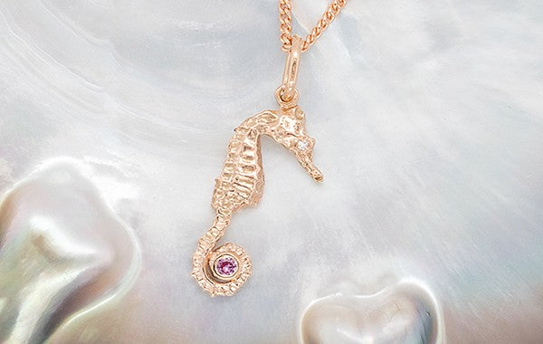 Seahorse Pendant Small with Pink Sapphire and Diamond