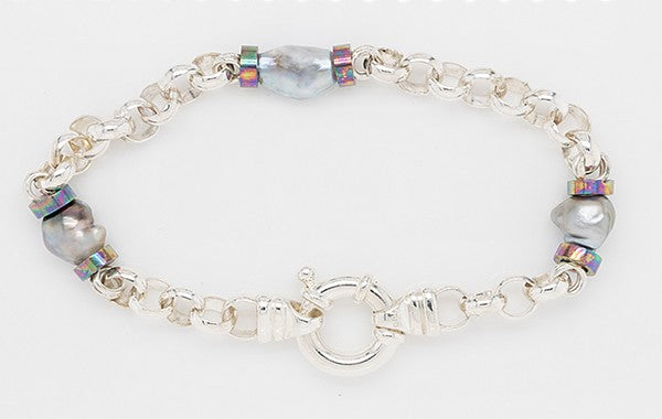 Keshi Pearl Belcher Bracelet with Titanium