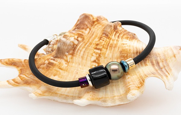 Abrolhos Pearl Black Coral Titanium Neoprene Bracelet